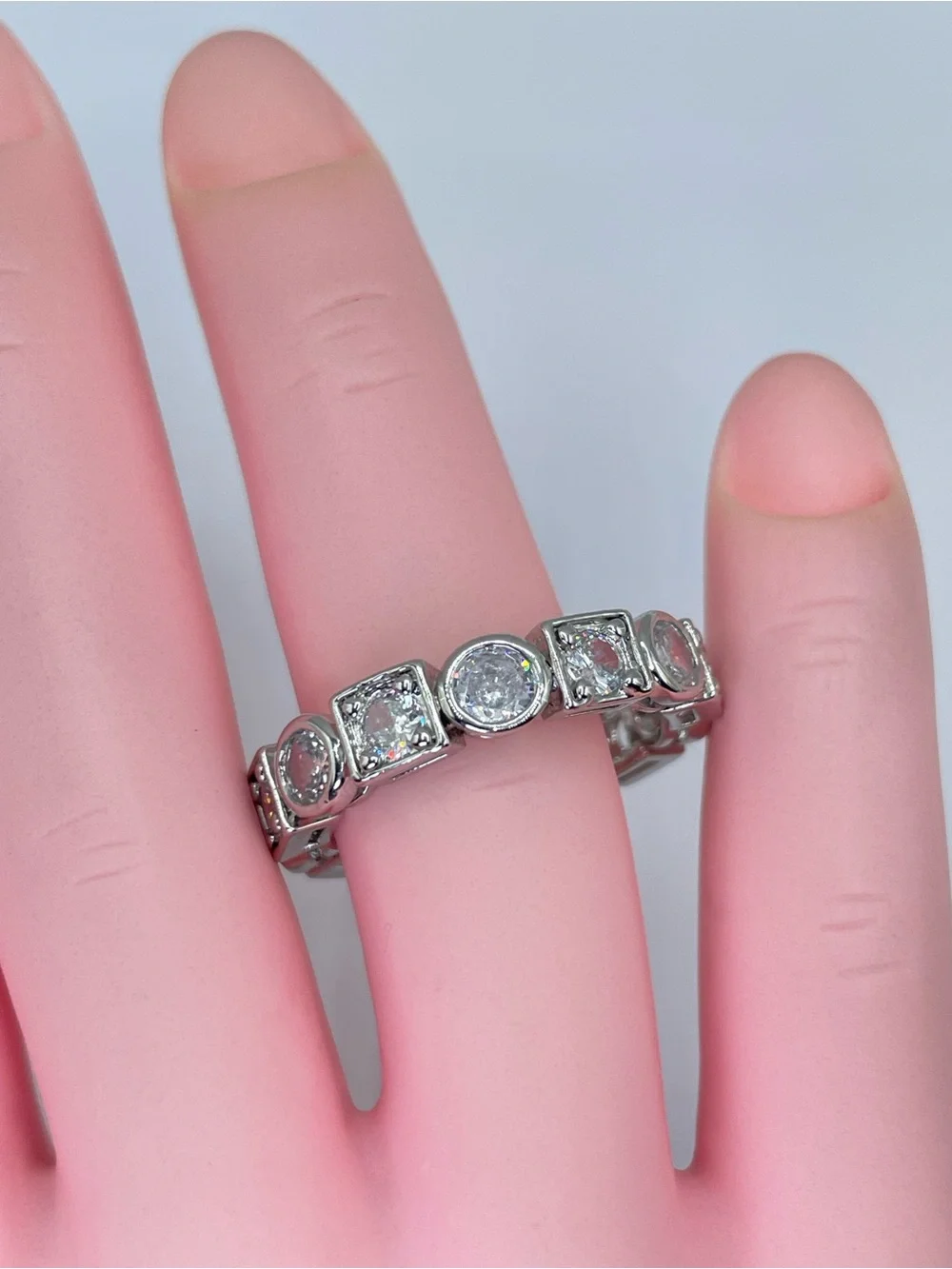 Swarovski Crystal Elements White Eternity Band Ring Geometric Bezel Set Sz 8